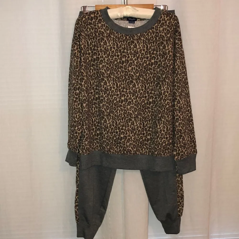 Anthropologie Splendid S Lively Leopard Gray PJ Lounge Crewneck & Jogger Set
